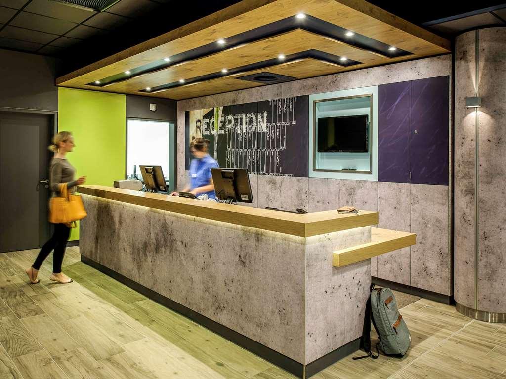 Ibis Budget Senlis Senlis  Instalações foto