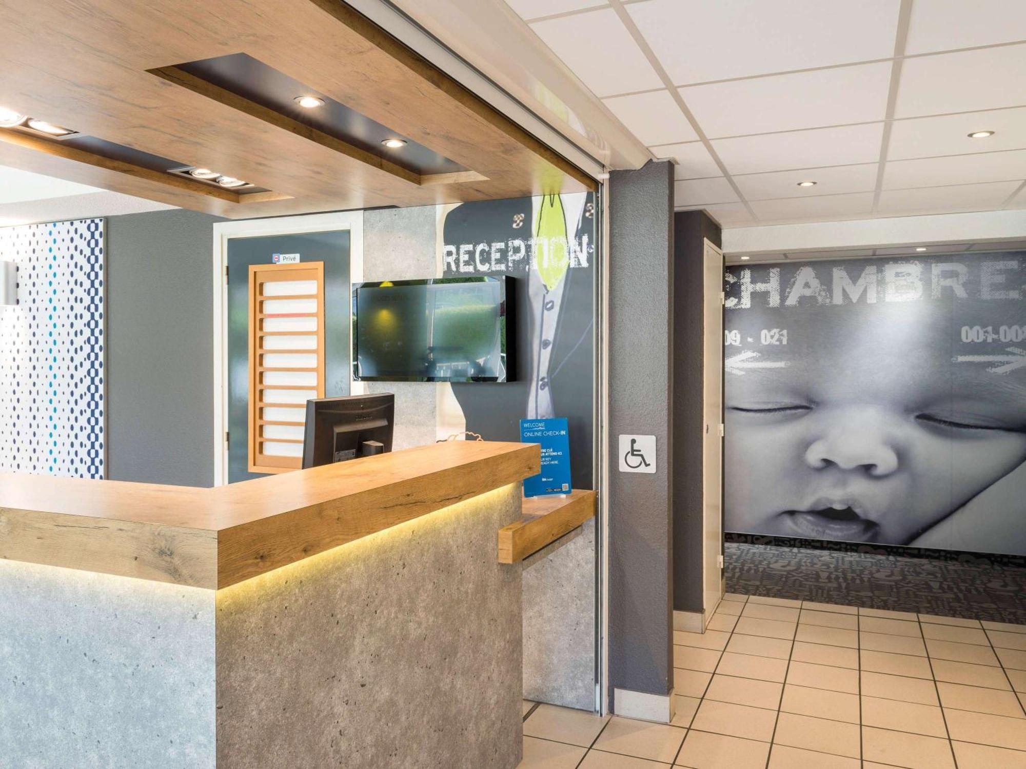 Ibis Budget Senlis Senlis  Exterior foto